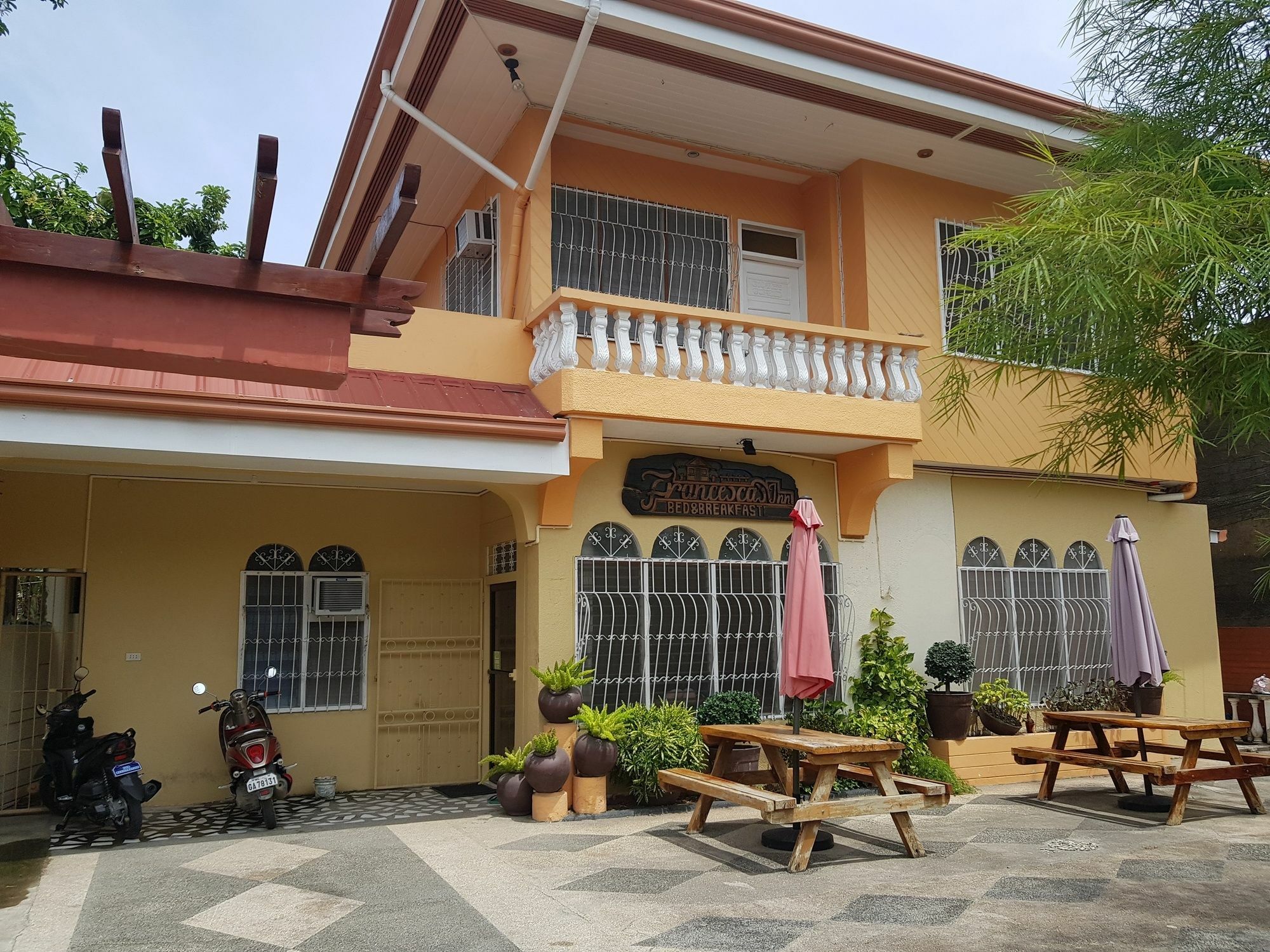 Francesca'S Inn Tagbilaran City Exterior photo